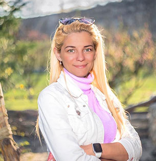 Илияна Кънева